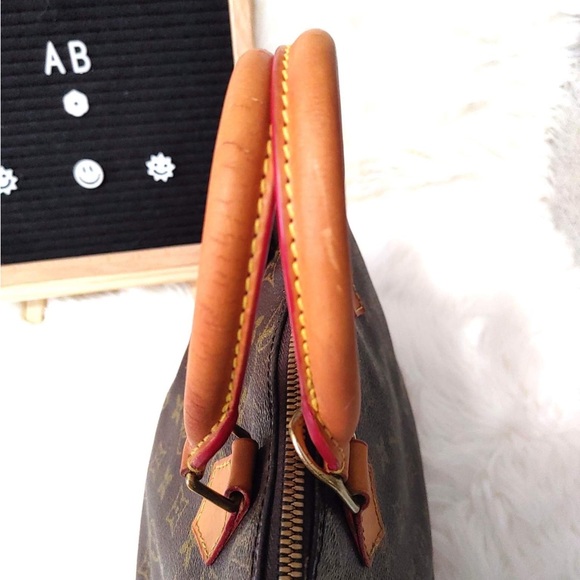Louis Vuitton Alma Monogram PM - Picture 6 of 15
